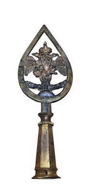 Навершие на полковое знамя образца 1816 года. 
Размер: высота 23,2см. ширина 8см. 
Вес: 