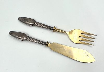 Раздаточный набор (нож + вилка) для мяса и рыбы. Серебро 84 пр., сталь с позолотой. Общий вес 