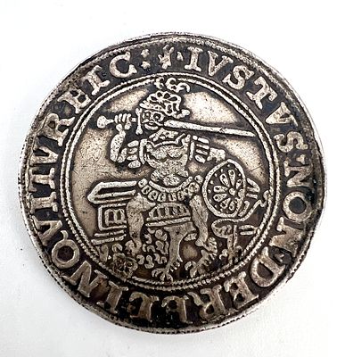 Талер. Германия, 1535 г. Серебро. Вес 27,8 гр. 
Старая нумизматическая подделка.