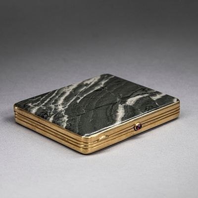 Портсигар. СССР, Ленинград, "Русские самоцветы", 1953 г. В футляре. Камень, серебро. СССР 