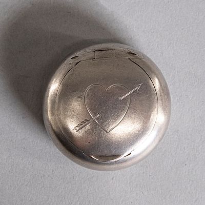Табакерка, шкатулка "Сердце". Серебро 84 пр. Россия, СПб, 1870 - начало 1880-х гг. Табакерка 