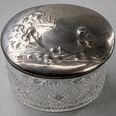 [Редкость. Модерн] Шкатулка c видом на Кремль. Россия, Москва, 1899-1908. Серебро, хрусталь. Шка 