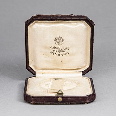 Футляр для монеты. Дерево, кожа, бархат, атлас. ТД К. Фаберже. Российская империя. К. XIX в. Фут 