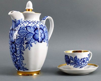 [Авторский экземпляр] Кофейник и кофейная пара “Гирлянды”. Тодорская В. СССР, Дулево, 1970е гг. 