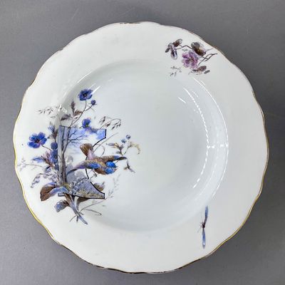 Тарелка глубокая "Пейзаж. Весна и птица". Россия, Кузнецов в Дулеве, 1870-80е гг. Фарфор, деколь. 
