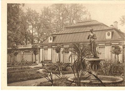 Петергоф. Монплезир со стороны сада.