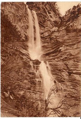 Крым. Водопад Учан-Су вблизи Ялты.