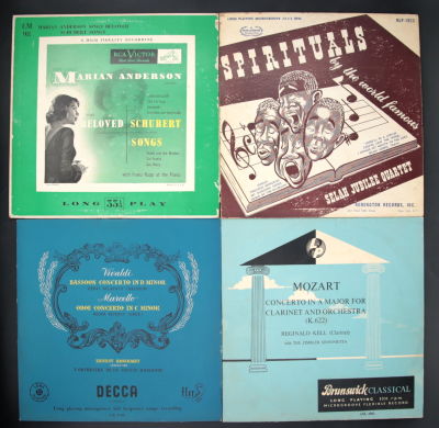 לוט 4 תקליטי בקליט קטנים 33 ושליש, מוסיקה קלאסית שונה, עטיפות קצת בלויות, תקליטים לא נבדקו 