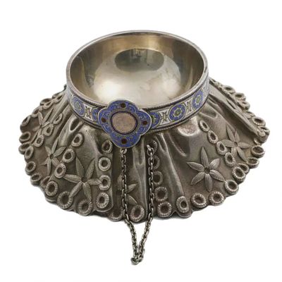 Wedding salt shaker on a loaf, Pavel Ovchinnikov. Moscow. 1874. Silver, wedding salt shaker on a 