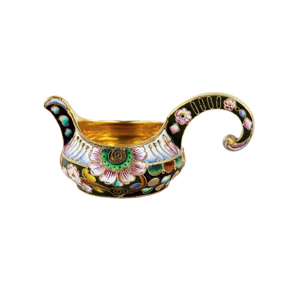 20 Artel. Silver kovsh with painted enamel on filigree. Moscow, 1908-1917. Silver kovsh 20 