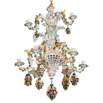 Delightful porcelain chandelier Meissen 1790, from the residence of King Alfonso XIII in Biarritz. 