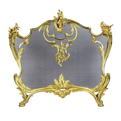 Bouhon. Fireplace screen in gilded bronze with metal protective mesh, Louis XV style. A 