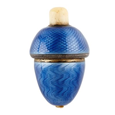 Silver button (call). Silver button (bell) decorated with guilloche enamel. 
Size 4.5 cm 2.5 