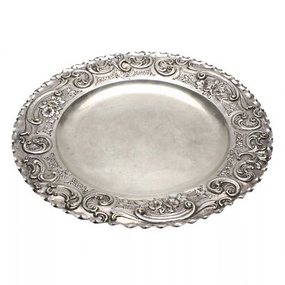 Silver dish. Silver platter with baroque decor in the margins. Brands: manufacturer, "800" 