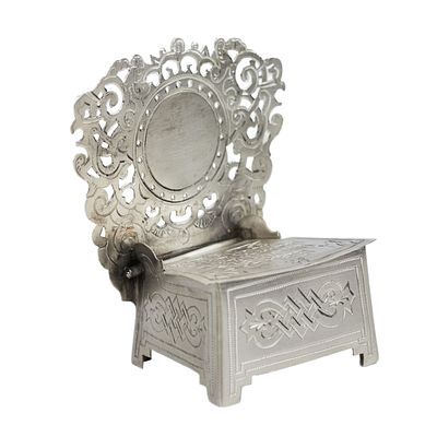 СЕРЕБРЯНАЯ СОЛОНКА-ТРОН. МАСТЕР П. МИЛЮКОВ РОССИЙСКАЯ ИМПЕРИЯ, МОСКВА, 1895 ГОД. Изящная 