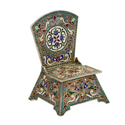 СЕРЕБРЯНАЯ СОЛОНКА С ПЕРЕГОРОДЧАТОЙ ЭМАЛЬЮ М.ОВЧИННИКОВЪ. МОСКВА, 1908 - 1917. Выразительная 