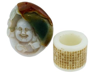 CHINESE CARVINGS BUDDHA FIGURINE AND CALLIGRAPHY RING. A group of vintage Chinese carvings 