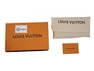 LOUIS VUITTON BLACK SOFT CALFSKIN LOCKME WALLET IOB. A Louis Vuitton Paris Lockmini black soft Image - 8