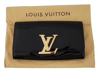 LOUIS VUITTON LOUISE EW VERNIS BLACK LEATHER CLUTCH. A Louis Vuitton Louise Monogram Vernis
