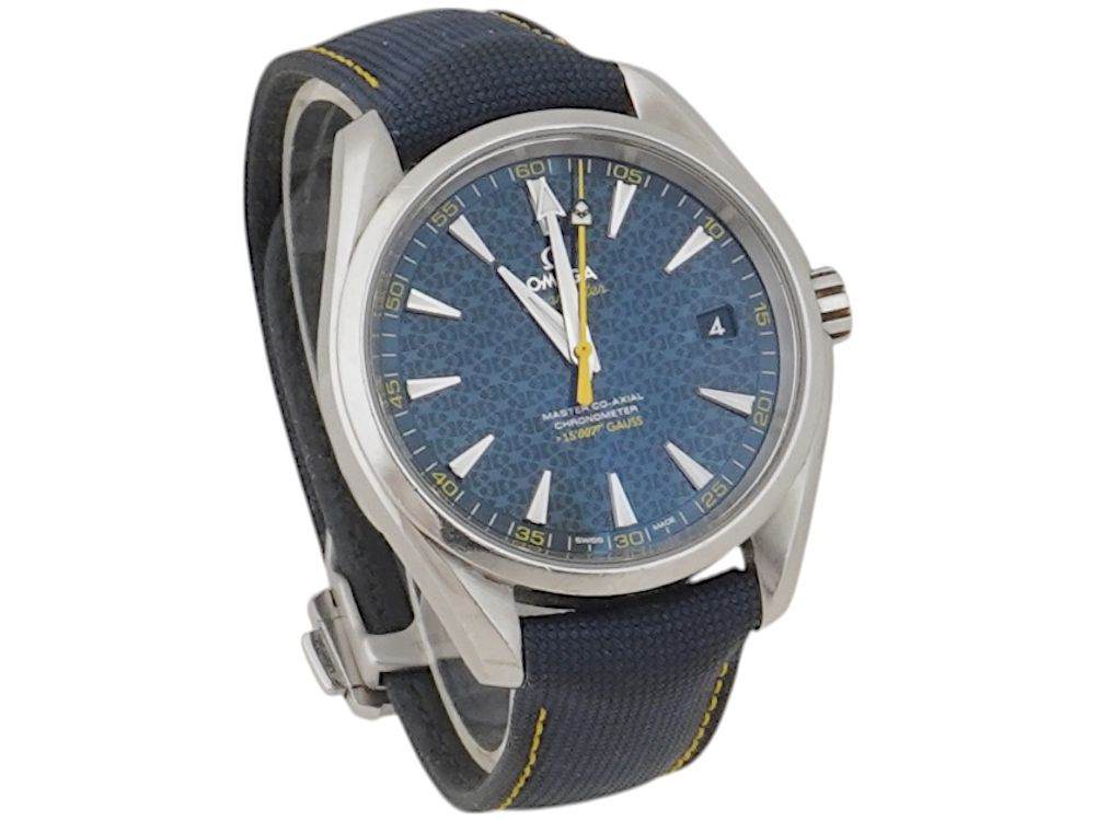 OMEGA SEAMASTER JAMES BOND CHRONOMETER WRISTWATCH. A vintage stainless steel chronometer 