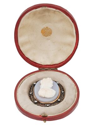 RUSSIAN 14K GOLD CAMEO BROOCH WITH DIAMONDS IOB. A Russian 14K gold cameo brooch with diamonds.
