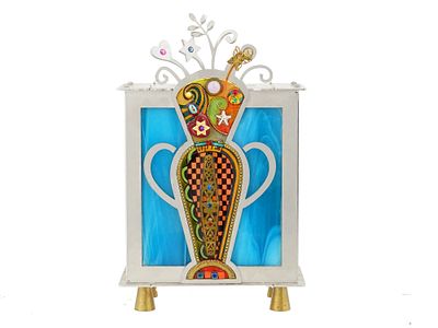 MODERN 20TH CEN JUDAICA CHARITY BOX. A 20th century Judaica charity box. The box has a modern