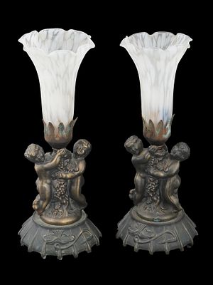 PAIR OF TIFFANY STYLE CHERUB BRONZE TABLE LAMPS. A pair of vintage Tiffany Style table lamps 
