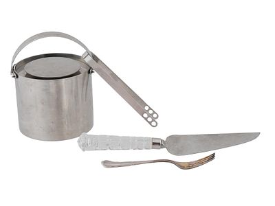 STELTON STAINLESS STEEL ICE BUCKET AND FLATWARE. A lot of 4 vintage tableware items. 