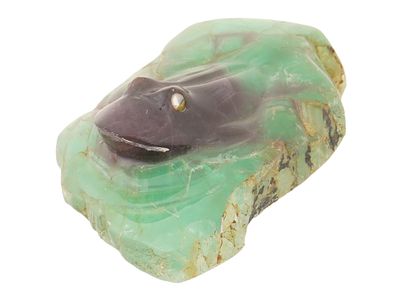 VINTAGE CARVED CHRYSOPRASE FROG FIGURINE. A vintage hand-carved chrysoprase sculpture 