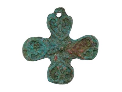 ANCIENT BYZANTINE EMPIRE BRONZE CROSS PENDANT. An ancient Byzantine bronze cross pendant, dating 