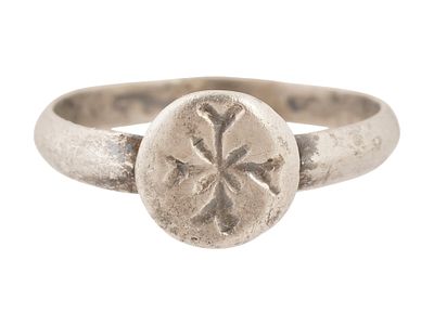 ANCIENT BYZANTINE SILVER CROSS RING CIRCA 300 TO 600 AD. An ancient Byzantine silver cross ring 