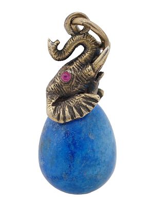 RUSSIAN SILVER LAPIS LAZULI FIGURAL EGG PENDANT. A Russian 84 gilt silver Easter Egg pendant. 