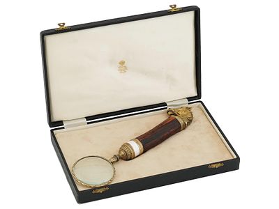 RUSSIAN SILVER GUILLOCHE MAGNIFIER W GEMSTONES. A Russian magnifying glass with antler handle 