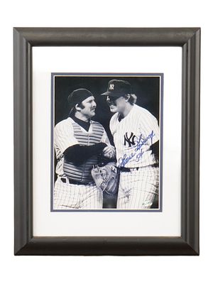 VINTAGE PHOTOGRAPH THURMAN MUNSON GOOSE GOSSAGE SIGNED. A vintage photograph featuring former 