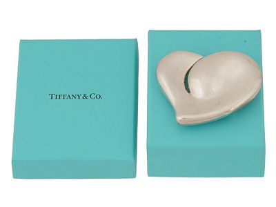 ELSA PERETTI FOR TIFFANY STERLING SILVER BELT BUCKLE. A sterling silver belt buckle by Tiffany 