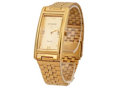 23K GOLD PLATED COLLECTIBLE CITIZEN WRIST WATCH. A vintage 23K gold plated collectible Citizen 