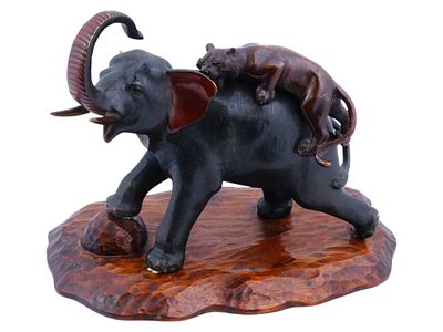 19TH CENTURY JAPANESE MEIJI BRONZE OKIMONO SCULPTURE. An antique Japanese, Meiji period 