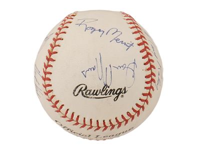 VINTAGE RAWLINGS AMERICAN LEAGUE BASEBALL AUTOGRAPHED. A vintage Rawlings Official American 