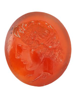 ROMAN MANNER HAND CARVED CARNELIAN STONE INTAGLIO. A hand carved Carnelian stone Intaglio 