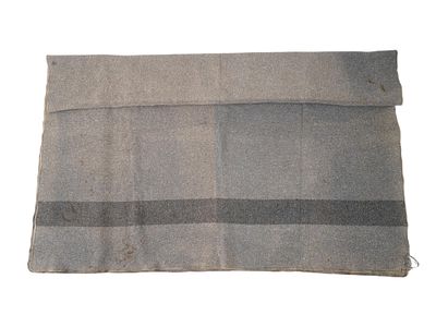 ANTIQUE AMERICAN INDIAN WAR PERIOD CAVALRY WOOL BLANKET. A rare antique American cavalry wool 