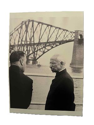 ФОТО ПРЕЗИДЕНТА РАДХАКРИШНАНА ПОСЕЩАЕТ МОСТ ФОРТ-БРИДЖ 1963 ГОД ВЕЛИКОБРИТАНИЯ. Винтажная 