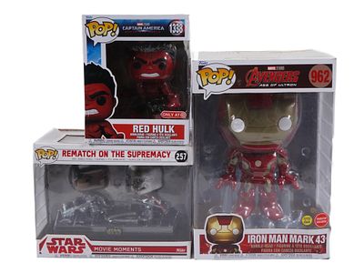 ТРИ ВИНИЛОВЫЕ ФИГУРКИ FUNKO POP MARVEL И STAR WARS В ОРИГИНАЛЬНОЙ УПАКОВКЕ. Группа из трех 