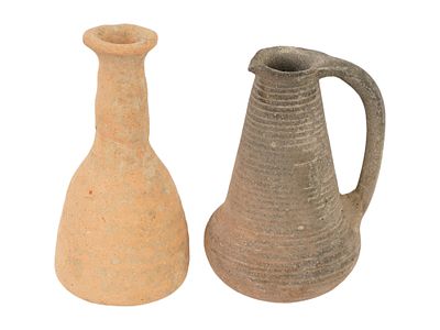 ДРЕВНЕРИМСКИЙ ТЕРРАКОТОВЫЙ КУВШИН-БУТЫЛКА 100–300 ГГ. Н.Э. Группа древнеримского терракотового 