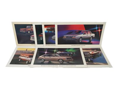 ФОТОПЕЧАТИ ИЗ АВТОСАЛОНА CHEVROLET 1984 ГОДА. Лот из 7 картонных плакатов, выполненных для 