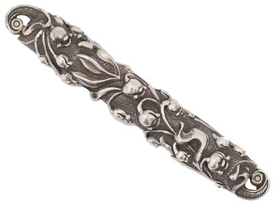 RUSSIAN 84 SILVER EMBOSSED FLORAL DESIGN MEZUZAH. A Russian Judaica 84 silver mezuzah. The 