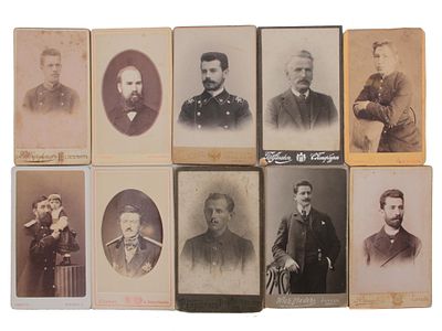 КОМПЛЕКТ ИЗ ДЕСЯТИ ИМПЕРСКИХ РУССКИХ КАБИНЕТНЫХ ФОТОГРАФИЙ. 10 винтажных имперских русских 