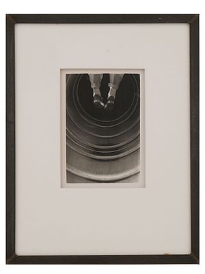 СЮРРЕАЛИСТИЧЕСКИЙ ФОТОКОЛЛАЖ, ПОДПИСАННЫЙ ТОНИ, 1989 ГОД. Монохромный фотоколлаж на бумаге. 