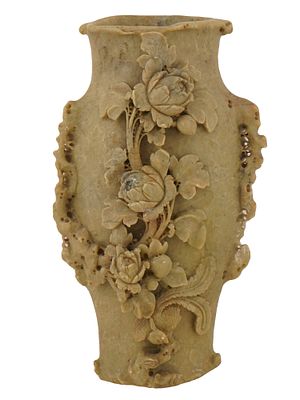 CHINESE RELIEF FLOWERS DESIGN CARVED SOAP STONE VASE. A Chinese soapstone vase featuring an 