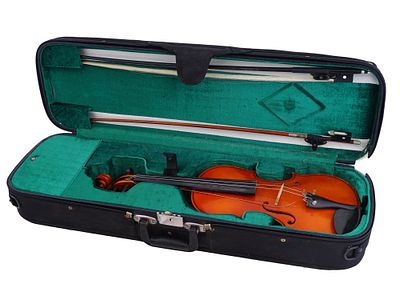 ANTIQUE ANTONIUS STRADIVARIUS MODEL WOOD VIOLIN W CASE. An antique European wood violin with 