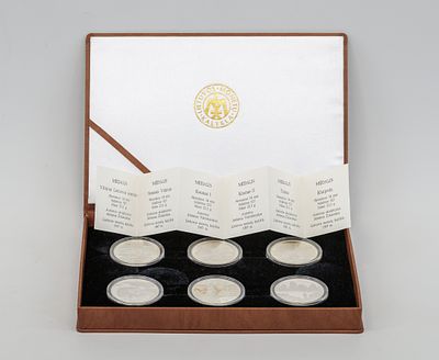 Набор памятных медалей. Литва. 1997 
В красивой подарочной коробке. С сертификатом. Серебряные 